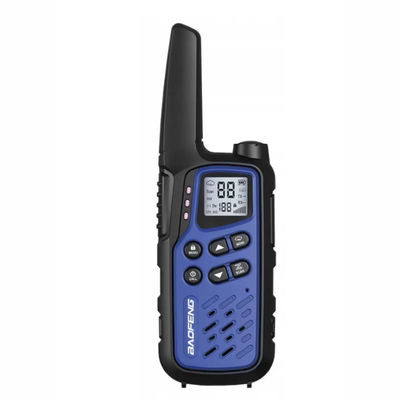 खरीदें IPX4 Waterproof 5W Output Power UHF Walkie Talkie with 0-5km Talk Range and Rechargeable Battery ऑनलाइन निर्माण