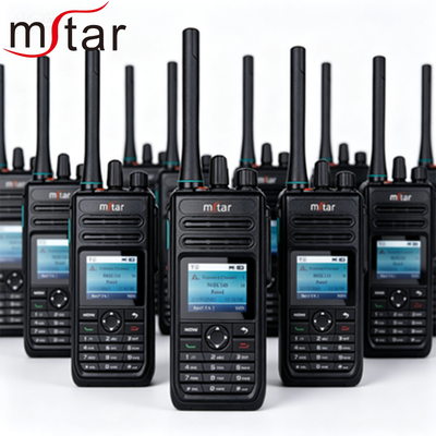 खरीदें M768 निर्माण सुरक्षा होटल के लिए DMR और POC नेटवर्क के साथ मजबूत रिचार्जेबल दो-तरफा रेडियो वॉकी टॉक ऑनलाइन निर्माण
