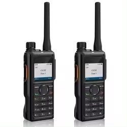 डिजिटल दो तरफ़ा रेडियो HP680 DMR दो तरफ़ा रेडियो वर्ग में अग्रणी ऑडियो प्रदर्शन और आपातकालीन दो तरफ़ा रेडियो